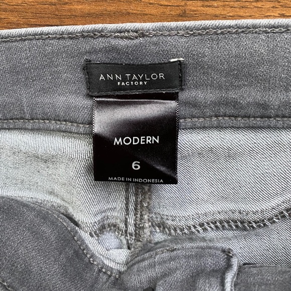 Ann Taylor Jeans - Picture 3 of 4